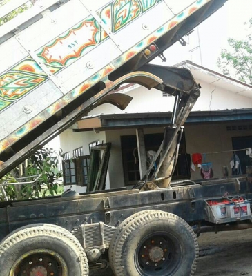 ขายๆๆ 825,000บ คือยุ่ชสิบล้อ ฮีโน่ FM227L-EM100-220แรง 2เพา ดั้มมีเนียม สภาพดีสวยเดิมๆพร้อมใช้ ทะเบียนพร้อมโอน