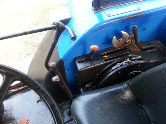 ขาย รถไถฟอร์ด Ts 90 ลดอีกครับ อยากขาย