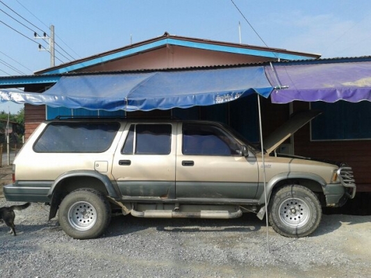 toyota hilux mighty x van