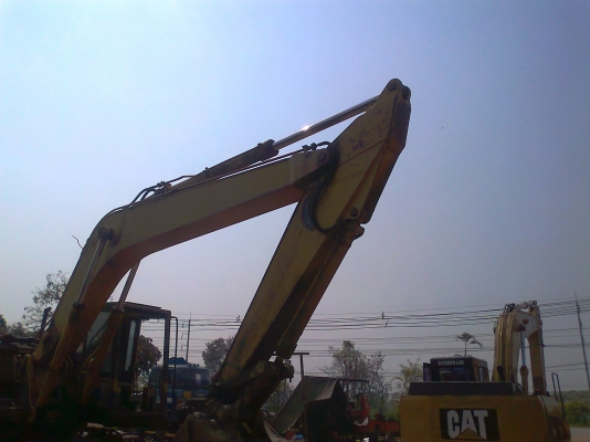 ขายด่วน..รถขุด KOMATSU PC200-3-311xx  รถสวย ทรงดี คัสซีสวย ปั้มดี ขุดแรง ได้งานไว เครื่องแรง แน่น ประหยัดน้ำมัน สุดคุ้ม.
