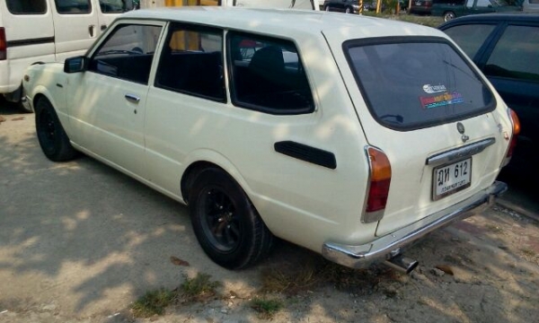 KE 36 แวน คลาสสิค ล้อกล้วย สวย แอร์หนาว พาวเวอร์พร้อม เครื่อง 4 เค 5 เกียร์