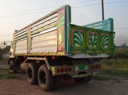 ขายสิบล้อสภาพสวยf18.  หลุดมัดจำแล้วขายใหม่