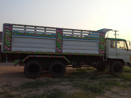 ขายสิบล้อสภาพสวยf18.  หลุดมัดจำแล้วขายใหม่