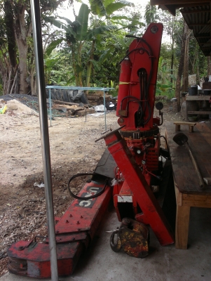 ขายด่วน เครน unic 3.6 ตัน 3 ปลอก