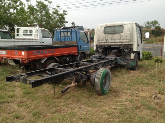 ขาย NPR หัวคัชซีเครื่อง 135 แรงม้านำเข้าจากญี่ปุ่นเดิมๆจดทะเบียนแล้วเล่มออกแล้วเรียบร้อยรีบๆเลยครับ ขาย NPR หัวคัชซีเครื่อง 135 แรงม้านำเข้าจากญี่ปุ่นเดิมๆจดทะเบียนแล้วเล่มออกแล้วเรียบร้อยรีบๆเลยครับ