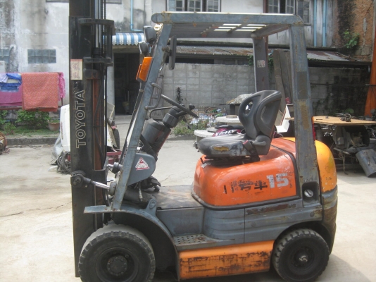 ขายรถยกFORKLIFT TOYOTA 6FGL18 E.5K 1.5ตัน พรัอมใช้งาน