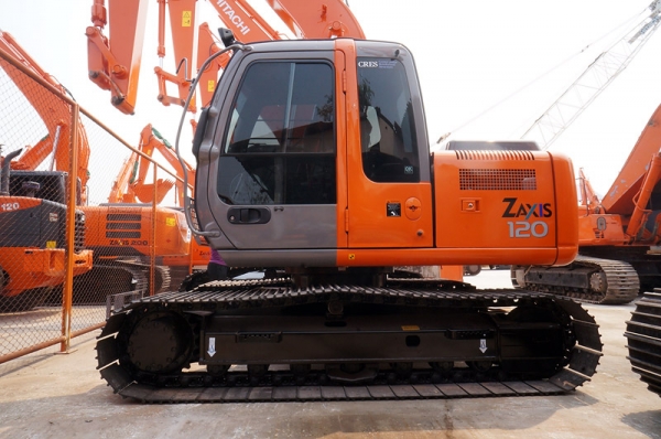 รถขุดตีนตะขาบ ขนาด 12 ตัน ใหม่ - Hitachi รุ่น ZX120-G