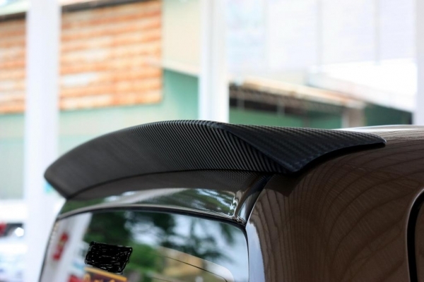 ขายชุดแต่งรถเก๋ง กระบะ รถบรรทุกทุกรุ่น ผลิตจากไฟเบอร์กลาสและพลาสติก ABS