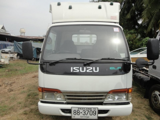 ขายรถบรรทุก 6 ล้อ ยี่ห้อ isuzu elf  ถูกๆ