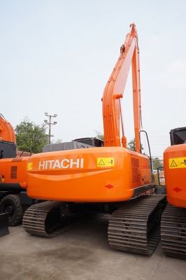 รถขุดดินตีนตะขาบแขนยาว 18 ม. น้ำหนัก 24 ตัน ใหม่ - Hitachi รุ่น ZX240LC-3