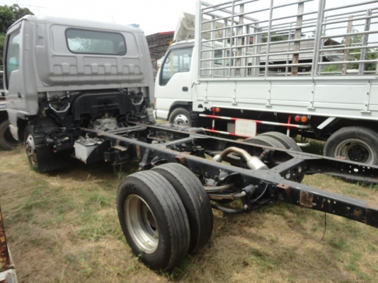 ขายรถบรรทุก 6 ล้อ ยี่ห้อ isuzu elf รุ่น npr ขายรถบรรทุก 6 ล้อ ยี่ห้อ isuzu elf รุ่น npr