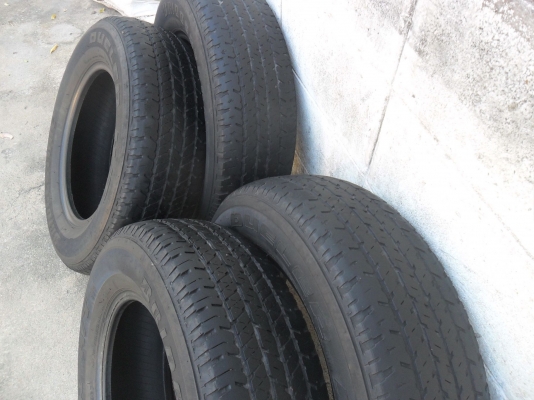ยาง BRIDGESTONE 205/70R15 ปี08