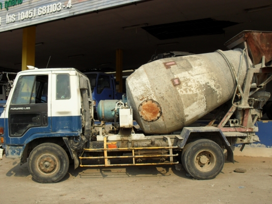 ขายรถโม่ปูน ISUZU 6 ล้อ 3 คิว ขายรถโม่ปูน ISUZU 6 ล้อ 3 คิว