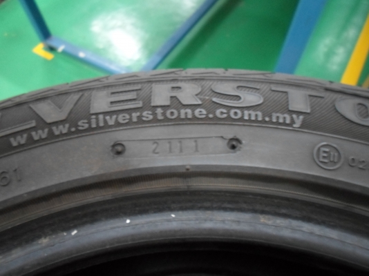 ขายยางขอบ 15 Silverston พร้อมล้อ+ฝาครอบ จำนวน 4 วง