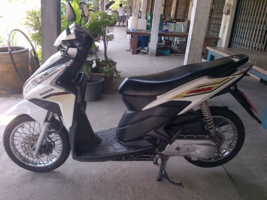 ขาย!ฮอนด้าคลิ๊กไอ ปี52 รถเครื่องเดิมแน่นๆ พร้อมใช้ ทะเบียน+เอกสารโอน ภาษีไม่หมด 088-2197709