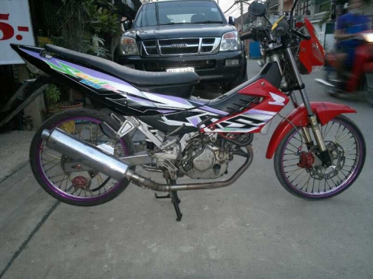 Sonic ลูก CB แต่งสวย 15000 บาท