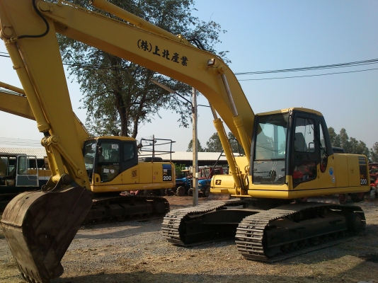 KOMUTSU PC 200-6