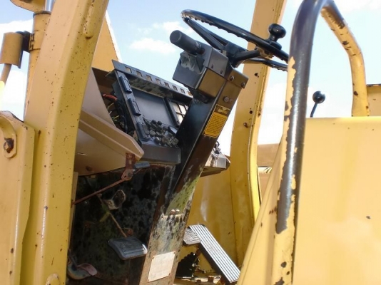 ขายรถตัก CAT 910E นำเข้า ขายรถตัก CAT 910E นำเข้า