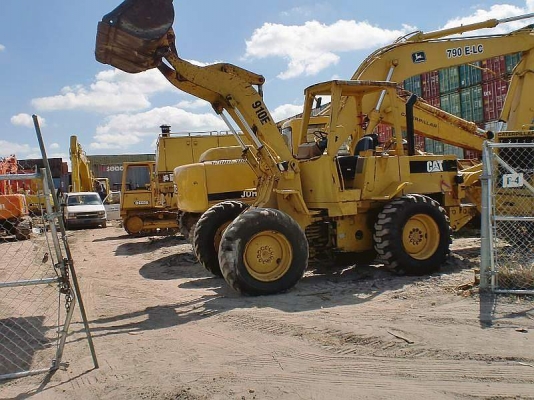 ขายรถตัก CAT 910E นำเข้า