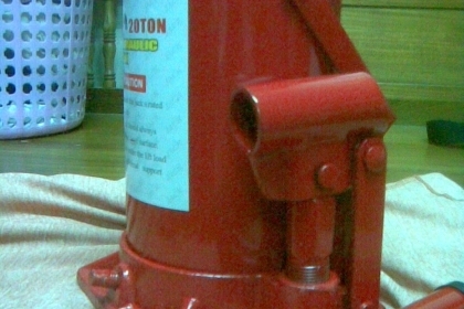 แม่แรง 20 ตัน1900 บาทราคานี้พร้อมส่งใช้งานดีครับสวยๆครับใช้งานดีครับสวยๆ