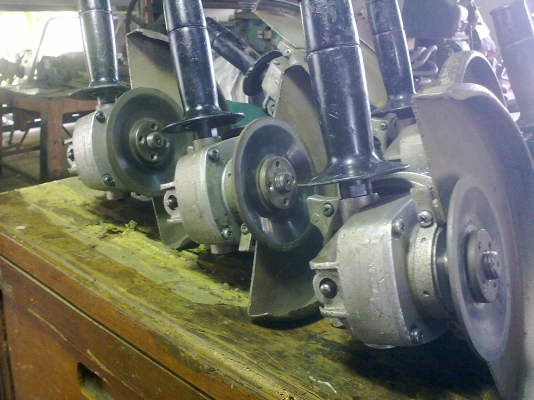 หินเจียร 7 นิ้ว Makita หินเจียร 7 นิ้ว Makita