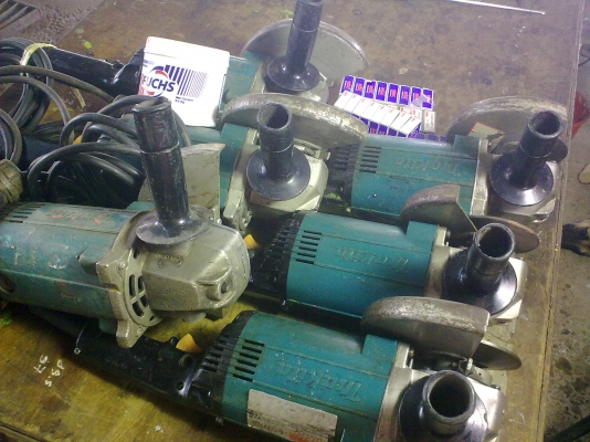 หินเจียร 7 นิ้ว Makita หินเจียร 7 นิ้ว Makita