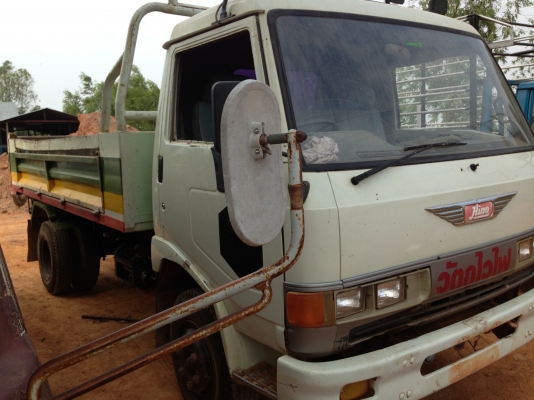 HINO FB - 150 HP JO5C หกล้อดั๊มพ์ ช่วงล่างใหญ่สวยพร้อมใช้งานติด F หน้า F หลังครบ เครื่องแห้งแรงดีไม่มีเยิ้ม ภายในเก๋งไม่ผุคอนโซลสวยครบ พวงมาลัยเพาเวอร์ เบรคทริ๊ปฟี้ครบพร้อม กระบะดั๊มพ์เหล็ก 4 ตันยิงหน้ายาว 3.90 เมตร เอกสารเล่มทะเบียนครบถูกต้องพร้อมโอน ราค