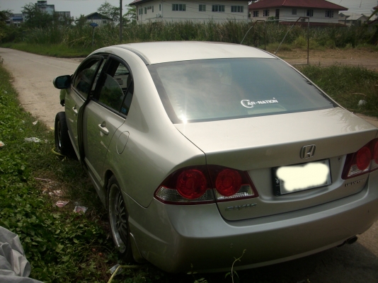ขายซากรถอุบัติเหตุพร้อมเล่มทะเบียน ฮอนด้าซีวิคFDปี2006 ตัวท๊อป รับไปทำกำไลกันครับ