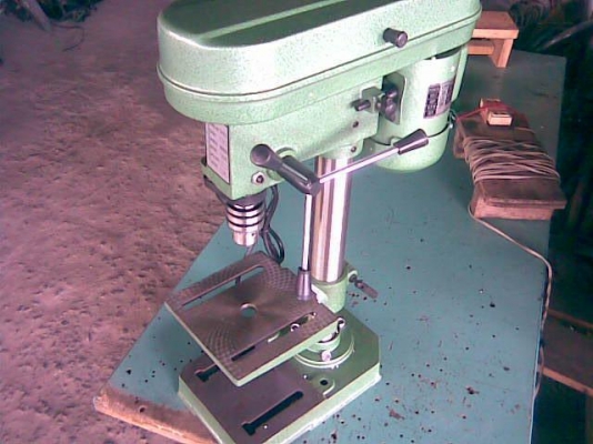 สว่านแท่น ตัวเล็ก