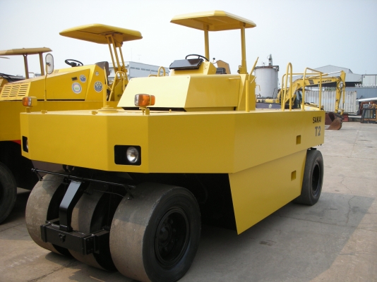 รถบด7ล้อ