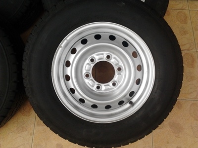 ขายกะทะล้อขอบ15 6รู พร้อมยาง215/70/15ปี 3809 MICHERLIN Aglis 1 ชุด ราคา : 6000.00 บาท