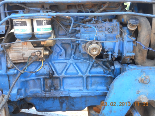 ขายรถไถฟอร์ด6600พร้อมใช้งานเครื่องแน่นๆ ขายรถไถฟอร์ด6600พร้อมใช้งานเครื่องแน่นๆ