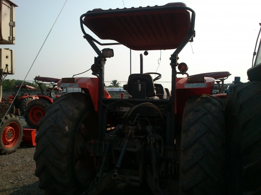 KUBOTA M105S