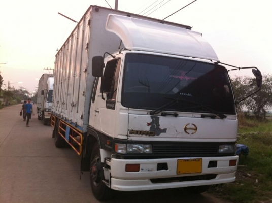 ขายรถห้างฯครับ Hino FF3H 195 Hp. ขายรถห้างฯครับ Hino FF3H 195 Hp.