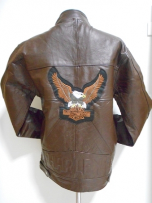 ขายเสื้อแจ๊คเก็ตหนังใส่ขับมอไซค์ ผู้หญิงใส่ได้ผู้ชายใส่ดี เพียง550