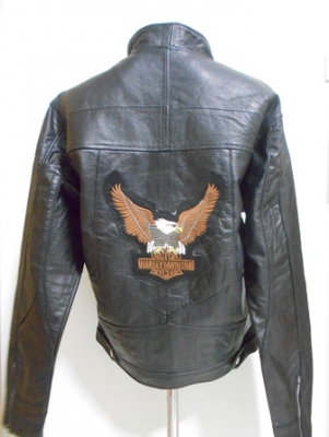ขายเสื้อแจ๊คเก็ตหนังใส่ขับมอไซค์ ผู้หญิงใส่ได้ผู้ชายใส่ดี เพียง550