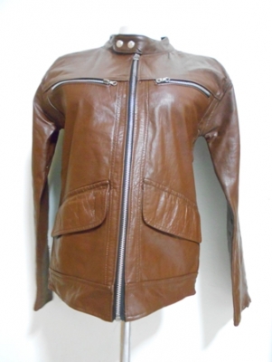 ขายเสื้อแจ๊คเก็ตหนังใส่ขับมอไซค์ ผู้หญิงใส่ได้ผู้ชายใส่ดี เพียง550