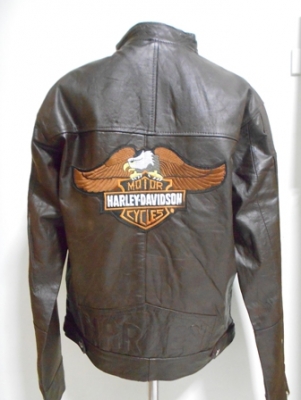 ขายเสื้อแจ๊คเก็ตหนังใส่ขับมอไซค์ ผู้หญิงใส่ได้ผู้ชายใส่ดี เพียง550