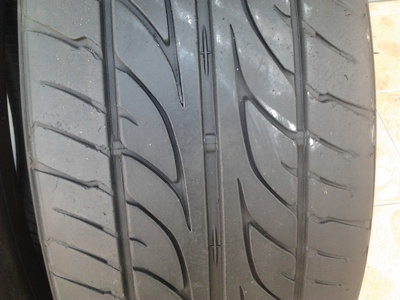 ขายยาง225/50/17 ปี 11 DUNLOP SP LM703 1 คู่