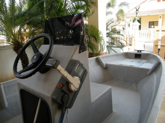 ขายเรือ 13ฟุต + เครื่องยามาฮ่า 15 แรง พร้อมใช้ สภาพสวยๆ ราคาถูกๆๆ