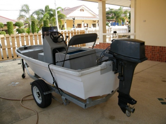 ขายเรือ 13ฟุต + เครื่องยามาฮ่า 15 แรง พร้อมใช้ สภาพสวยๆ ราคาถูกๆๆ