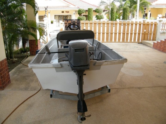 ขายเรือ 13ฟุต + เครื่องยามาฮ่า 15 แรง พร้อมใช้ สภาพสวยๆ ราคาถูกๆๆ