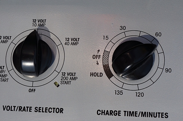 เครื่องชาร์จแบตเตอรี่ ผลิดในUSA ของใหม่ขายขาดทุนครับ. เครื่องชาร์จแบตเตอรี่ ผลิดในUSA ของใหม่ขายขาดทุนครับ.