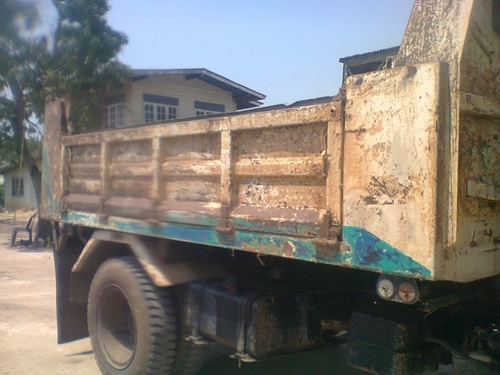 ขายรถบรรทุกหกล้อดั้มดินอีซูซูร็อคกี้ FSR เครื่อง 165 แรงม้า 6BD1