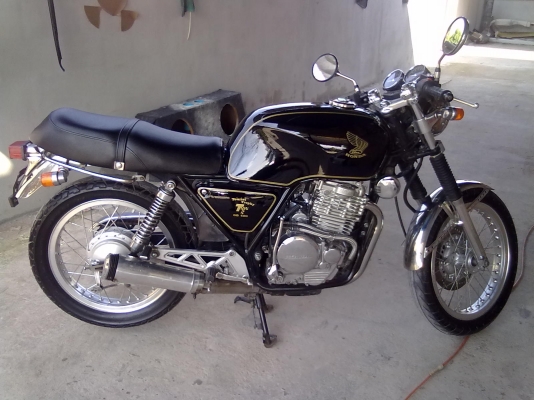 ขายคลับแมน400(GB400)สภาพใหม่เครื่องกริ๊บเหมือนออกศูนย์สีสด ชมก่อนครับ อินวอย/สพม ครับ ขายคลับแมน400(GB400)สภาพใหม่เครื่องกริ๊บเหมือนออกศูนย์สีสด ชมก่อนครับ อินวอย/สพม ครับ