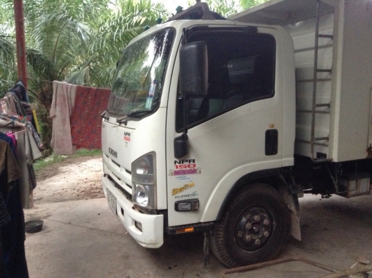 6 ล้อดั้ม ISUZU NPR 150 แรง ปี 52 เดิมเดิมจากห้าง