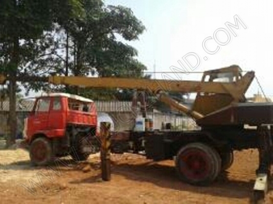 รถบรรทุก 6 ล้อ ติดเครน ยี่ห้อ HINO รุ่น KR360