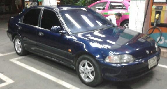 ด่วน..4Doorน้ำมัน+LPGเกียร์ออโต้กระจกไฟฟ้าแม็ก15"แอร์ดีช่วงล่างสีดีภาษีเต็มเอกสารพร้อม(พร้อมขับส่ง)