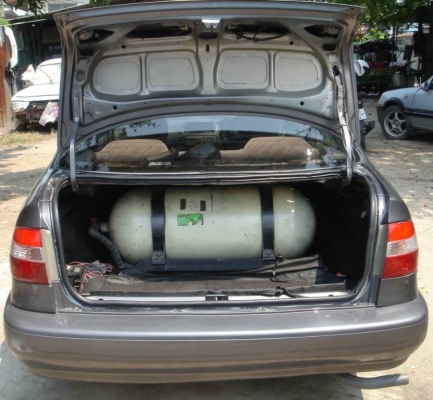 ขายtoyota ไฮทอร์ค ปี01 เครื่อง1.6 เกียร์ธรรมดา แก็สNGV+น้ำมัน ขาย 115,000บาท