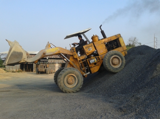 ขายรถตักเอวอ่อนkomatsu